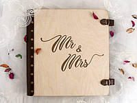 Деревянный свадебный альбом для фотографий «Mr & Mrs» с картонными листами |30 стр, 34 х 34 см | WPA-0018