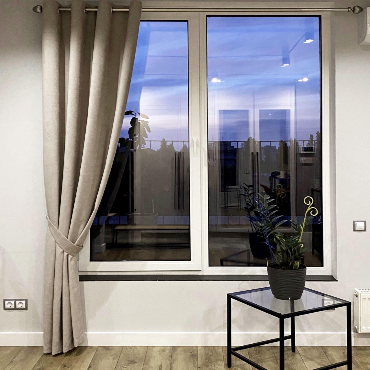 Штора на сірих люверсах 1 шт з підхватом 140х250 см мікровелюр Сіро-бежевий, фото 1