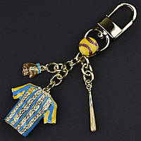 Брелок металевий золотистого кольору покритий кольоровою емаллю бейсбольна уніформа з карабіном розмір 15 см