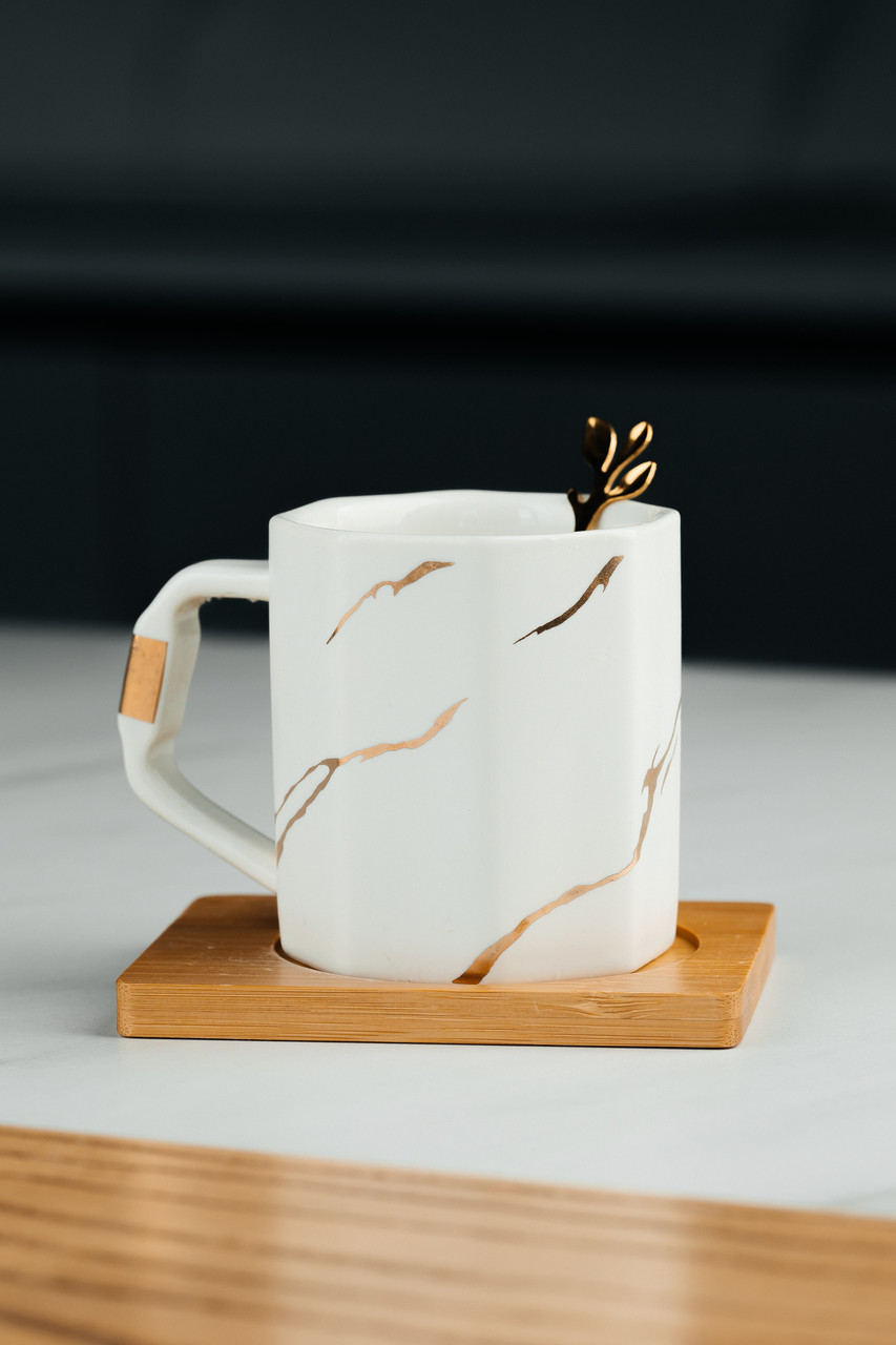 Чашка “Мармур біле-золото” 280мл на бамбуковій підставці з ложкою