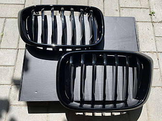Решітки радіатора BMW X3 G01 (17-21) тюнінг ноздрі (чорний глянець)