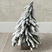 Декоративная заснеженная елка на пеньке для новогоднего декора, 28 см