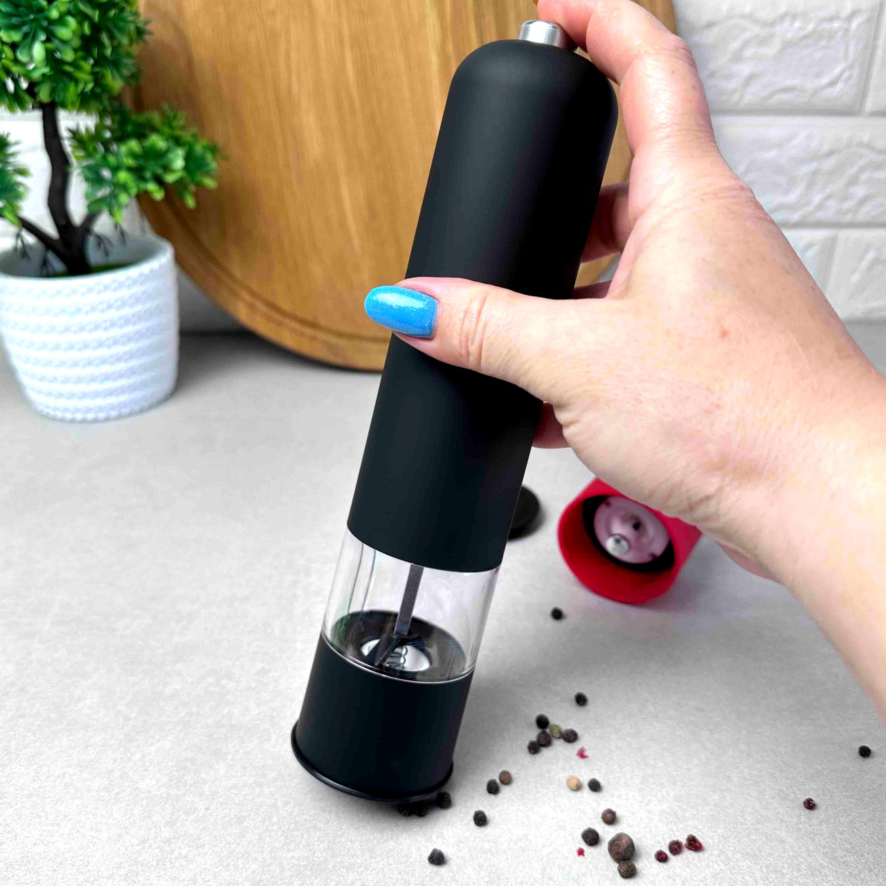 Електричний млин для солі та перцю Чорний