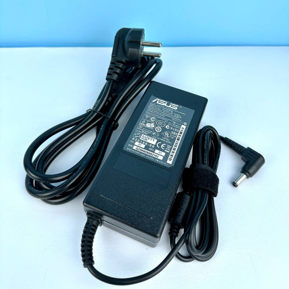 Зарядний пристрій для ноутбука ASUS 19V 4.74A (5.5*2.5мм) Чорний