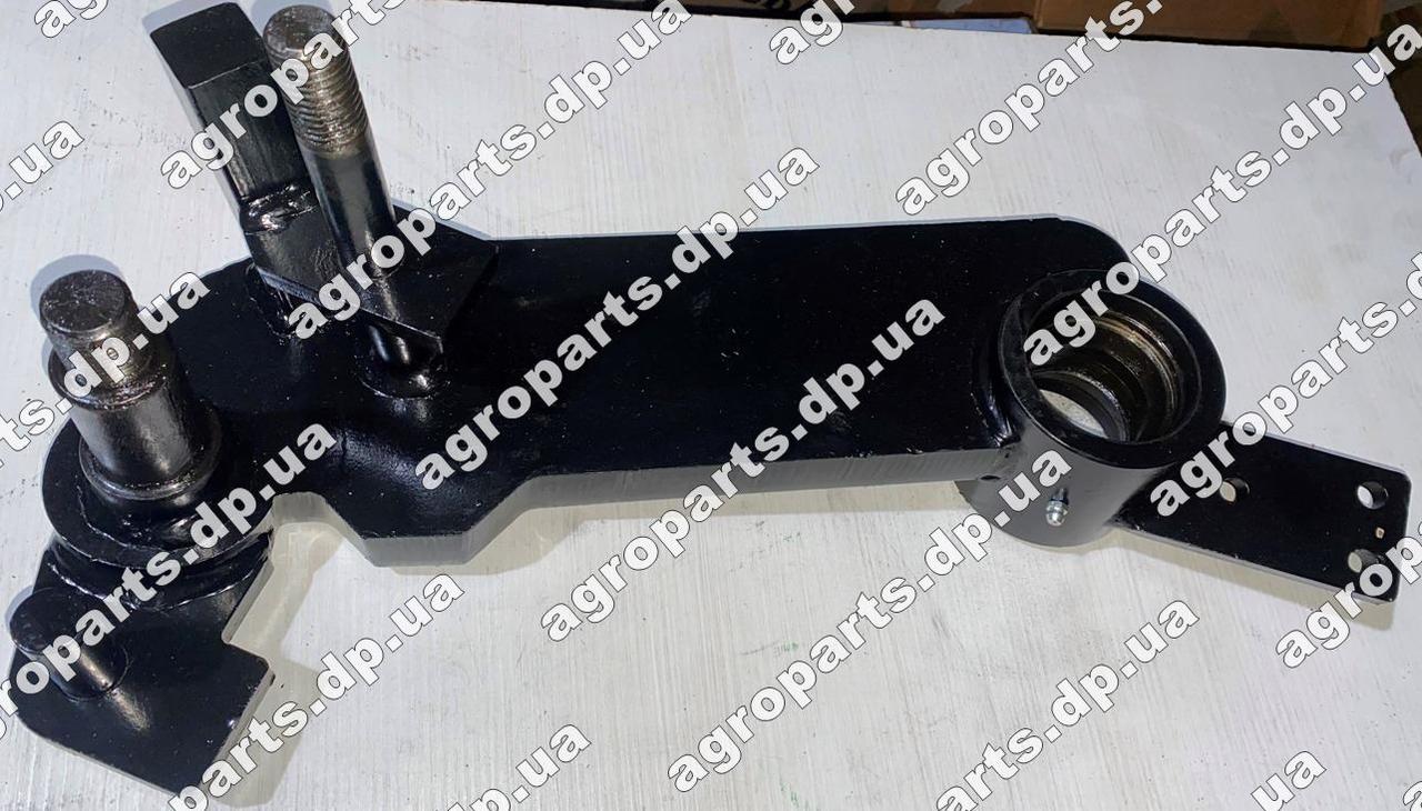 Кронштейн 204-234V стойка GREAT PLAINS BLADE ARM RH ASSY