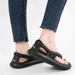 Жіночі сандалі
