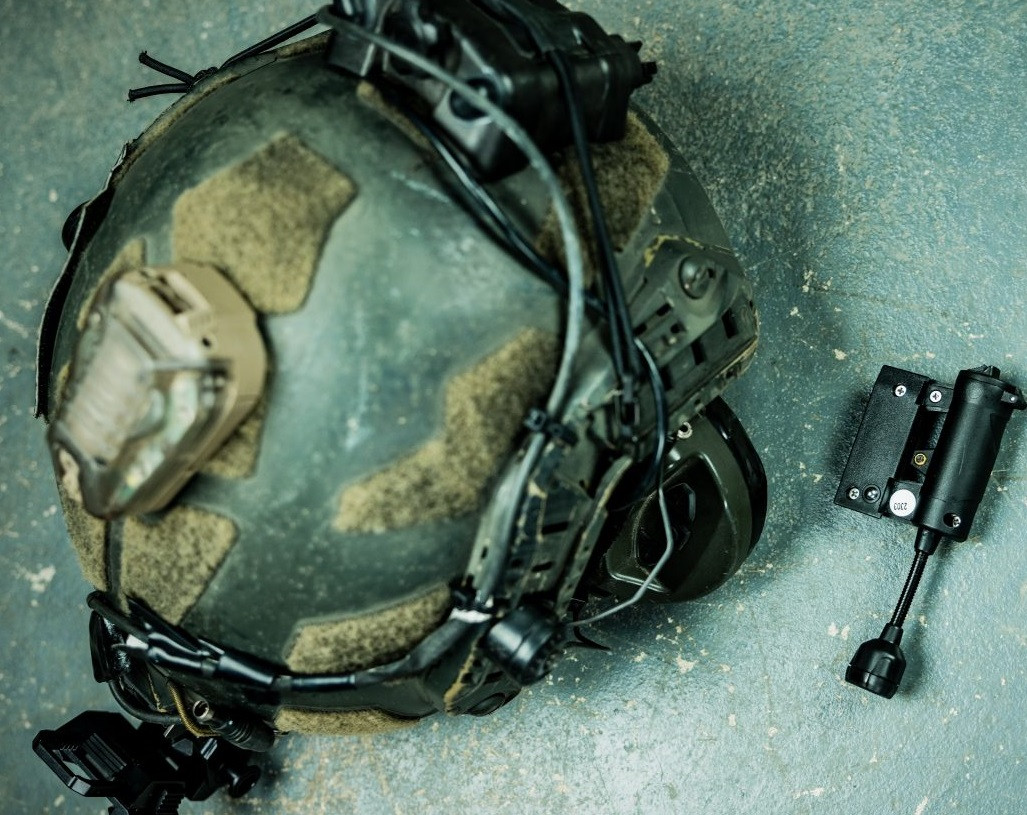 Тактический фонарь на шлем Charge Pro, военный тактический фонарь Princeton Tec - фото 6 - id-p1882324635