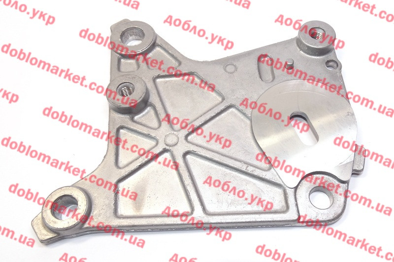 Опора натяжного ролика 1.6 i 16V Doblo 2000-2016, Арт. 46415744, 46415744, FIAT