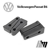 Упор (демпфер, накладка) замка дверей Volkswagen Passat B6 (4 двери) 4e4837763