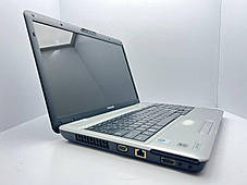 Ноутбук Toshiba L505 /15.6"/Core 2 Duo T6400 2 ядра 2.0GHz/4GB DDR2/320GB HDD/HD Graphics/WebCam/АКБ не тримає, фото 2