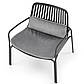 Чорне крісло з поліпропілену для дачі Melby з подушкою сірого кольору на металевих ніжках, фото 7