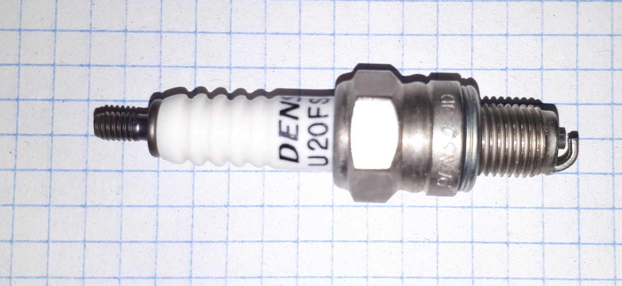 Свічка запалювання для скутера 4-т 4002 U20FS-U D=10 без резистора Denso