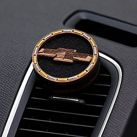 Ароматизатор на дефлектор в машину Chevrolet ручної роботи в дерев'яній коробці.