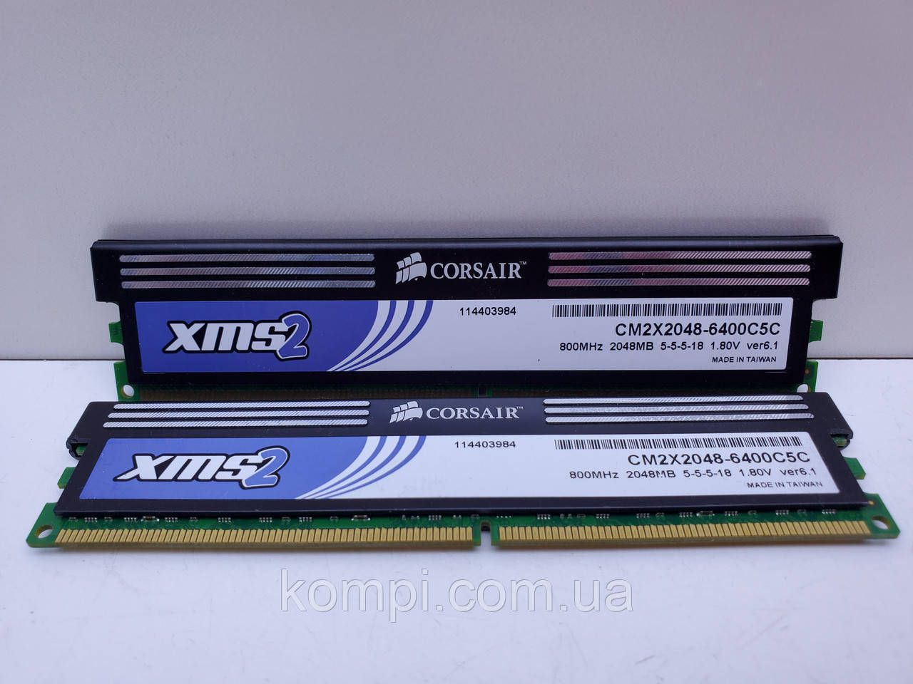 Оперативна пам'ять Corsair DDR2 4Gb Kit (2x2Gb) PC2-6400