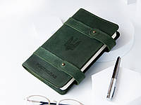 Шкіряний щоденник зі змінними блоками та гравіюванням герба України, Green, Лінія