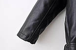 Куртка косуха з екошкіри подовжена чорна оверсайз із поясом, фото 7