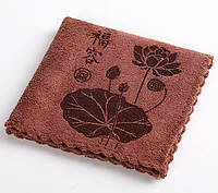 Рушник чайний коричневий Квітка лотоса 30х30 см