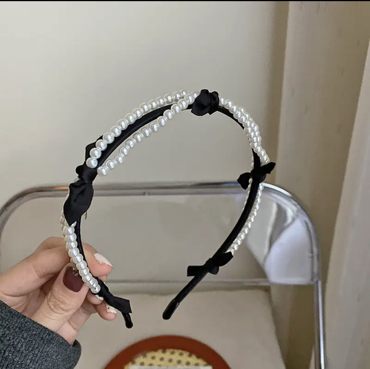 Обруч на голову з перлами і бантиками , ободок для волос