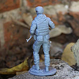 Статуетка колекційна Військовий ЗСУ з АКМС фігурка з фотополімеру, антикваріат, декоративна для інтер'єру, ручна робота, фото 3