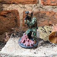 Статуетка колекційна Ліквідатор військовий снайпер фігурка з фотополімеру фарбований, антикваріат, декоративна для інтер'єру