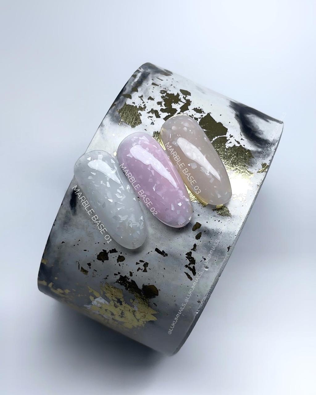 Камуфлююча база Marble Base Lukum #01 з напівпрозорою основою та шматочками "скла", 10мл, фото 1