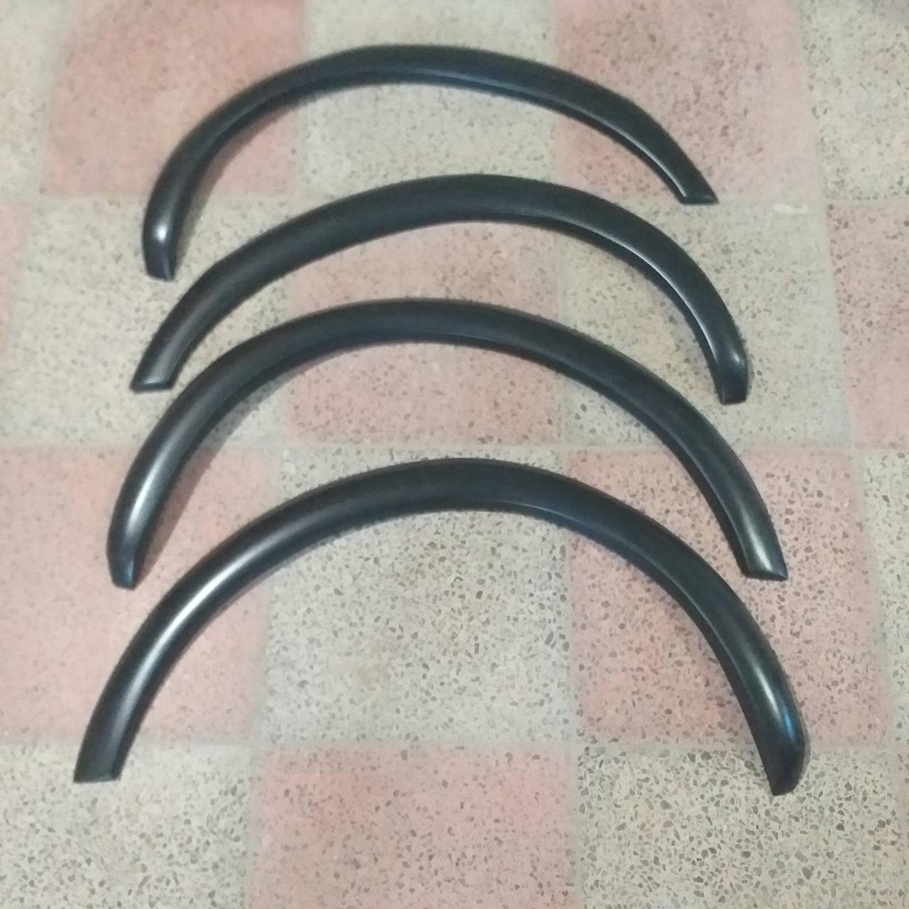 Накладки на арки Заз 1102 Таврія Пластик 4 шт./1уп Чорний (KG-10071), фото 1