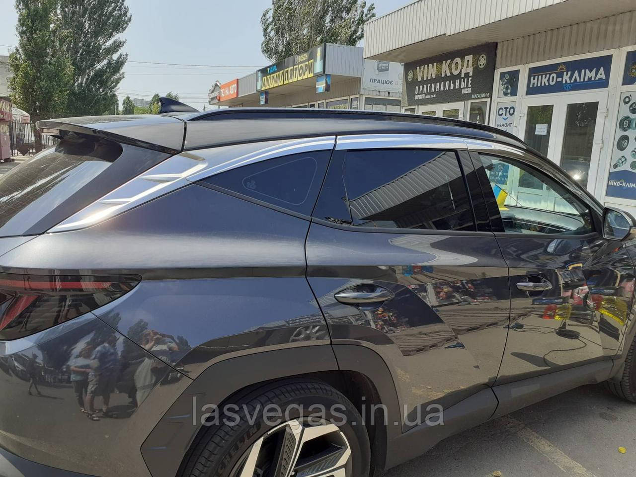 Дефлектори вікон, вітровики хромовані Hyundai Tucson NX4 2021- (Autoclover/6шт/Корея), фото 1