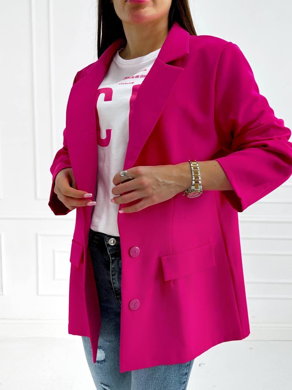 Классический стильный женский пиджак-жакет с отложным воротником и накладными карманами батал - фото 6 - id-p1893405210