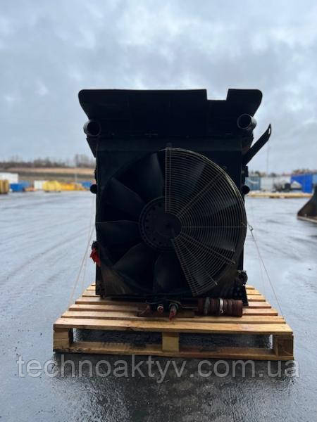 LIEBHERR 924 COMPACT Радіатор охолодження, фото 1