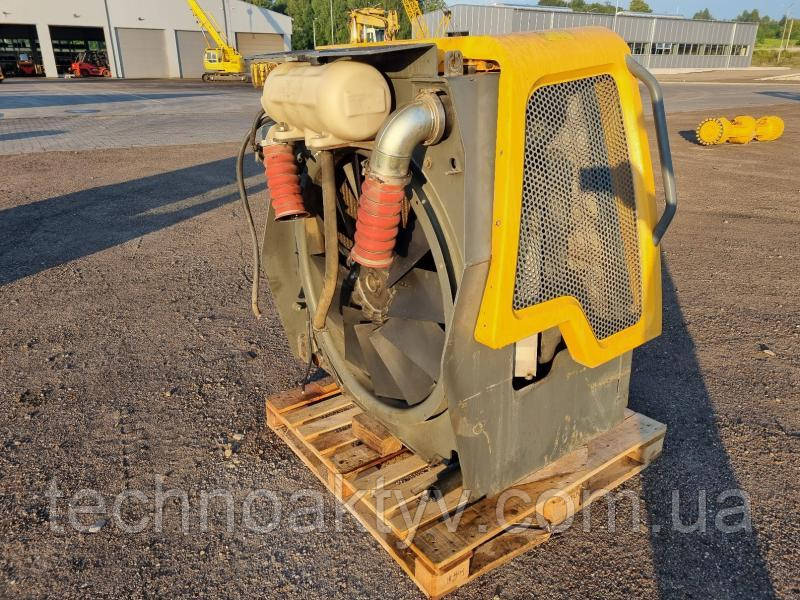 LIEBHERR L 576 Радіатор охолодження