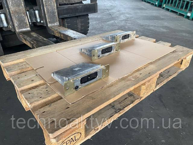 LIEBHERR L 576 PME 1 Блок управління (модуль виводу)