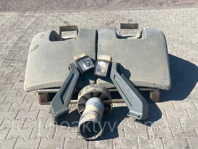 LIEBHERR L 580 2+2 Крило колеса