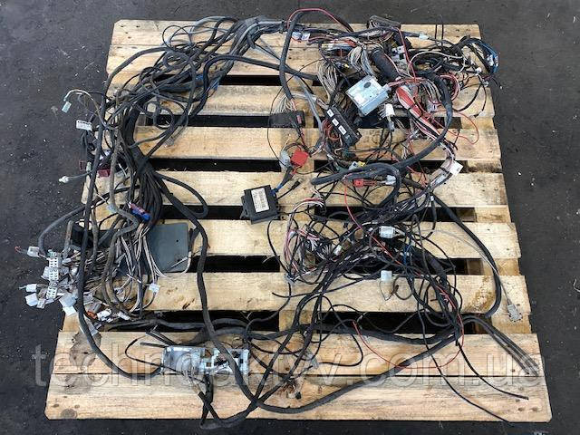 Проводка LIEBHERR L 538 Для кабіни