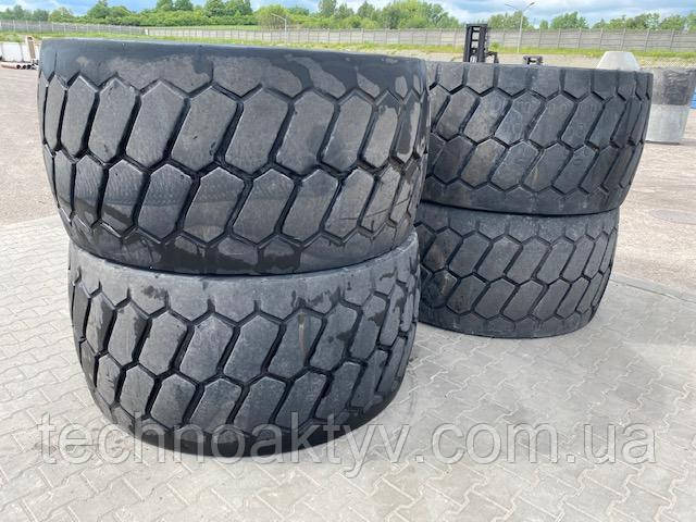 Хороший рік 775/65R29 для VOLVO L 160