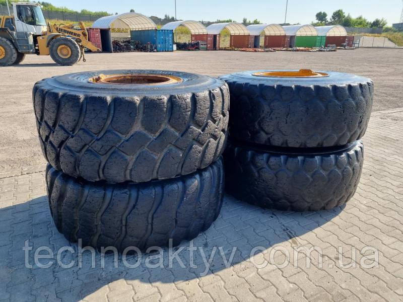 LIEBHERR L 554 Комплект коліс