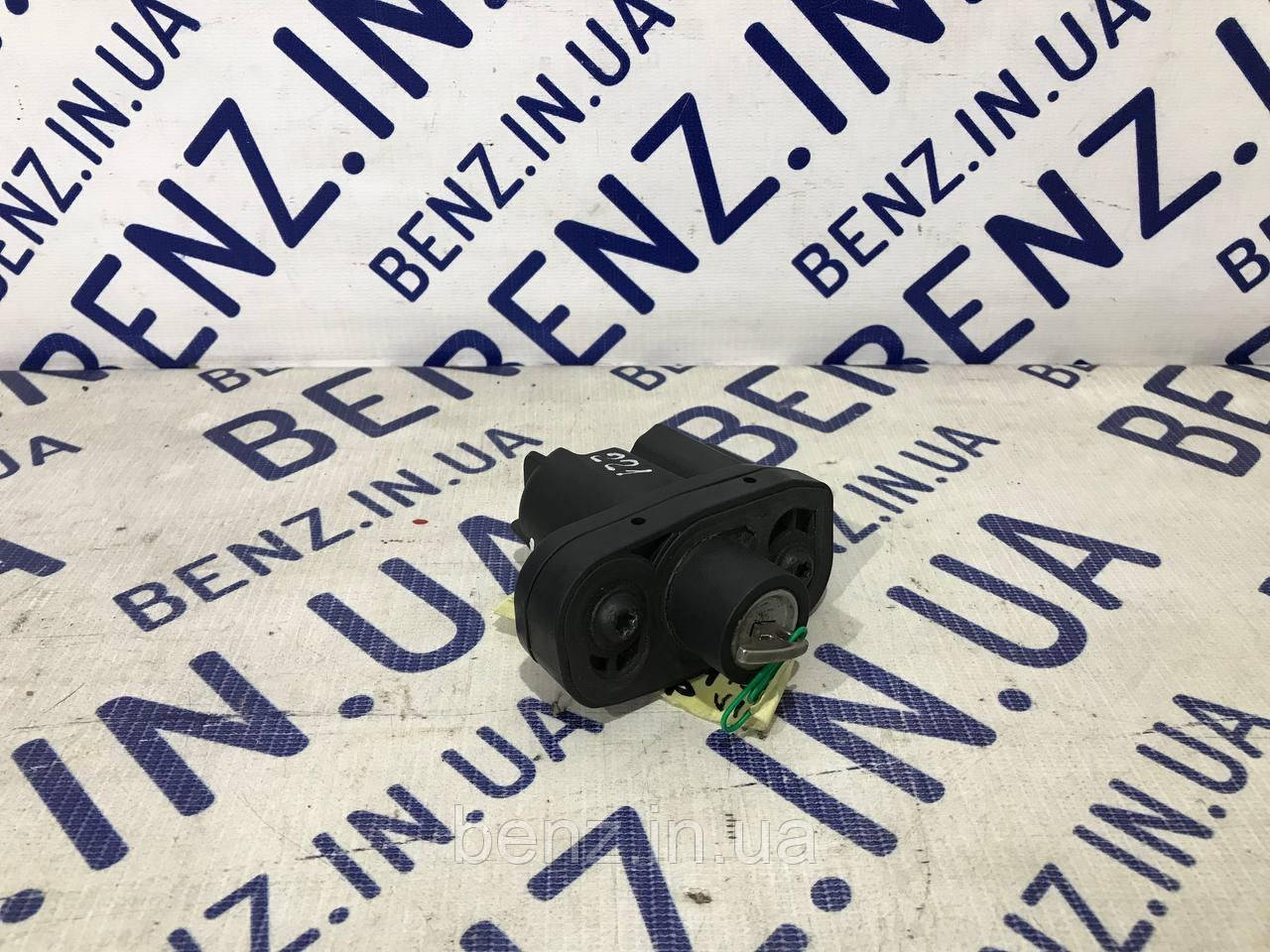 Личинка замка кришки багажника Mercedes W221 A2207500991