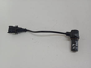 Датчик коленвала Opel Astra, Opel Astra H 1,7 CDTI. 0281002717.