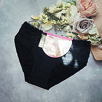 Жіночі трусики безшовні с мереживом L/XL чорні на стегна 96-104