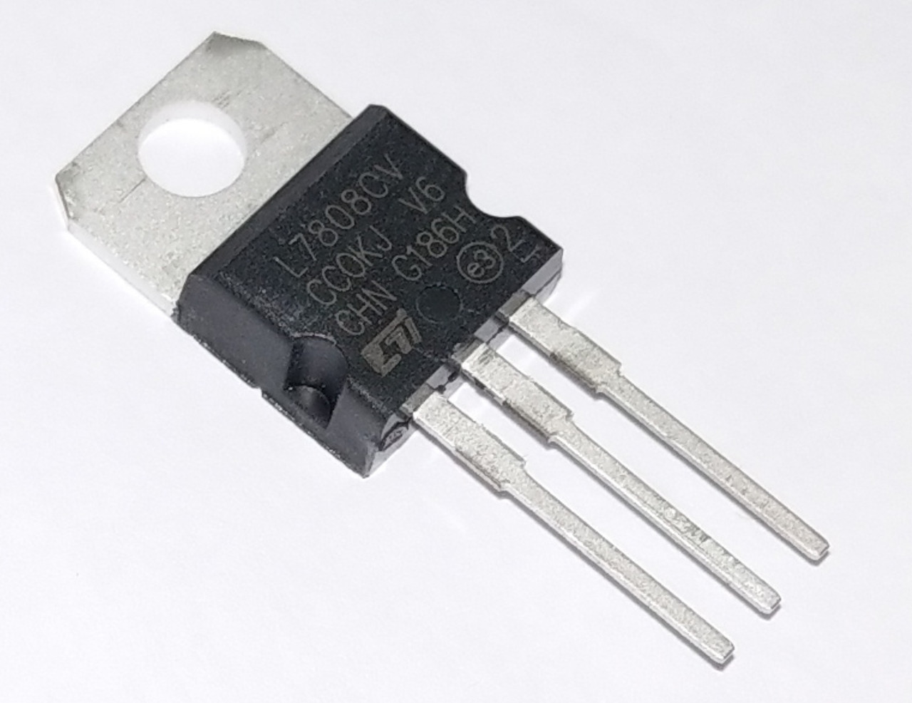 L7818CV стабілізатор напруги 18В TO220 Китай, фото 1