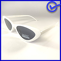 Белоснежные солнцезащитные очки Travel черная линза,глянцевая белая оправа, стильный аксессуар для путешествий