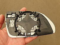 Дзеркальний елемент с підігрівом на ліве дзеркало для Skoda Octavia a5 с 2004 - 2008 р.