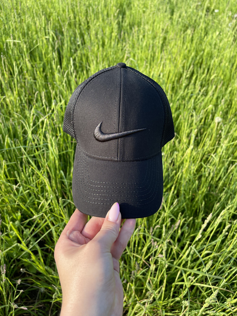 Чорна кепка з логотипом найк(Nike)