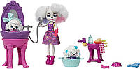 Игровой набор Салон красоты Перис Пуделя Enchantimals City Tails Poodle Do Beauty Salon HHC20