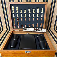 Подарунковий набір матова чорна фляга для алкоголю, 4 чарки та шахи в коробці HIDDEN 61137