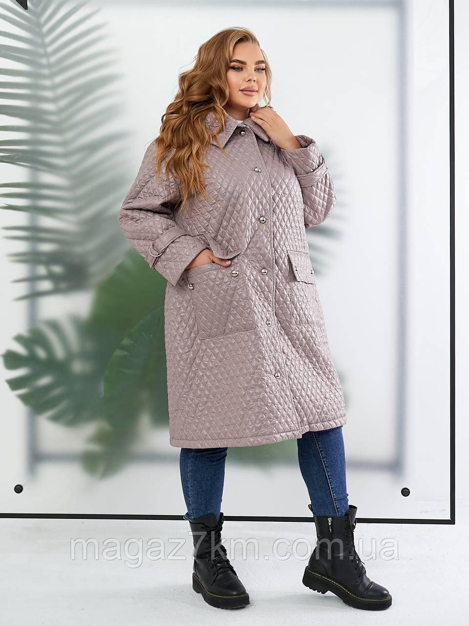 Женская демисезонная куртка с капюшоном и накладными карманами в больших размерах - фото 9 - id-p1893994817