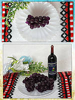 Еда для кукол - виноград синий (1 гроздь)