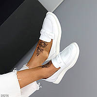 Белые кожаные туфли лоферы натуральная кожа классический дизайн с декором 36 37 39