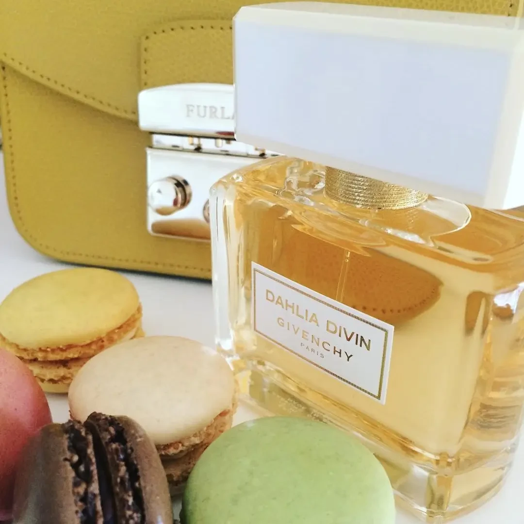 Dahlia divin top givenchy 75 ml