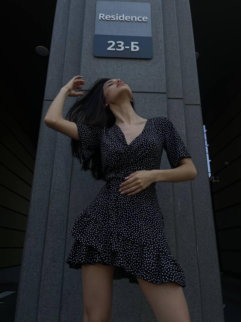 Летнее женское свободное Платье на запах платье мини легкое элегантное платье на запах черный - фото 5 - id-p1894524457
