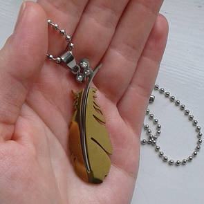 Жовтий кулон з нержавіючої медичної сталі "Павич"